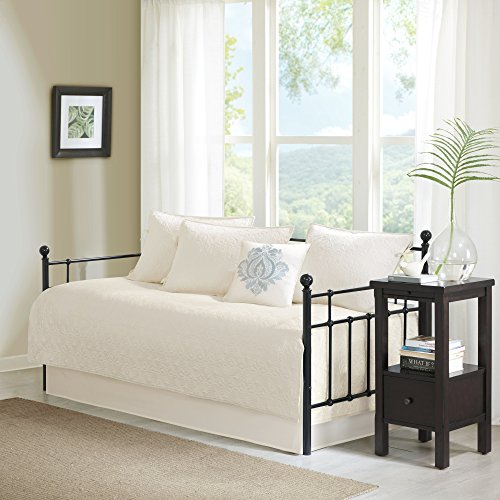 Madison Park Quebec Daybed Size Quilt Bedding Set - Ivory , Damask – 6 Piece Bedding Quilt Coverlets – Ultra Soft Microfiber Bed Quilts Quilted Coverlet, Quebec Cream, 75"x39"