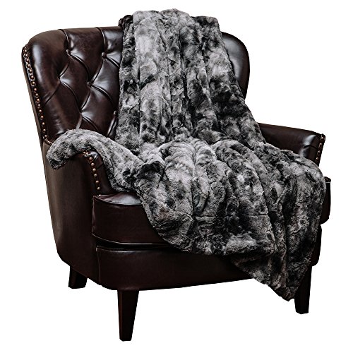 Chanasya Couverture fausse fourrure Super Douce et chaude Aux couleurs variées , Polyester, gris, KING (108x90 Inches) - Click to Buy